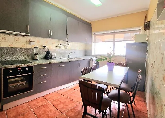 Station House Брага