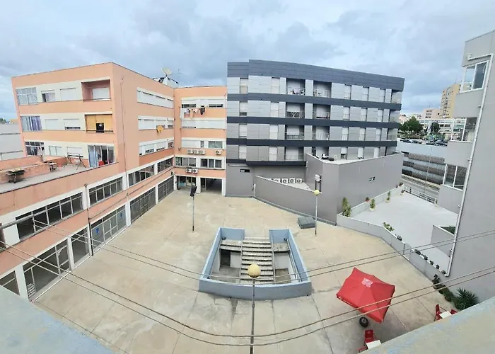 Station House Апартаменты