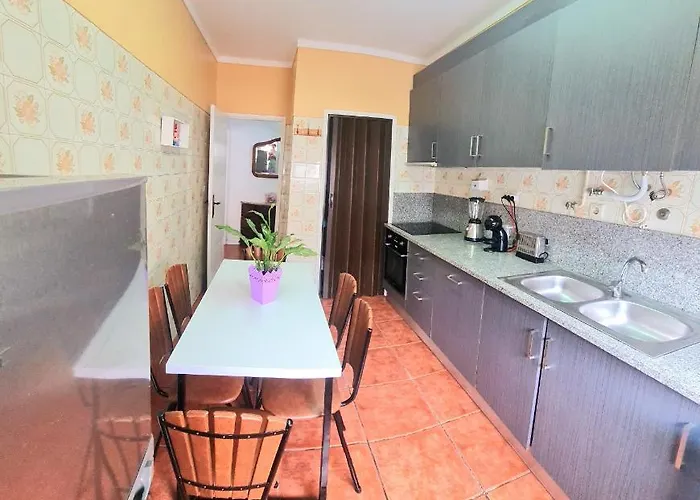 Апартаменты Station House